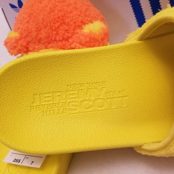 Adidas X JEREMY SCOTT ADILETTE TEDDY SLIDES - Picture 6 of 10